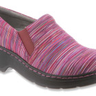 Klogs Women's Slip Resistant Closed Back Clog, Naples - Image 7